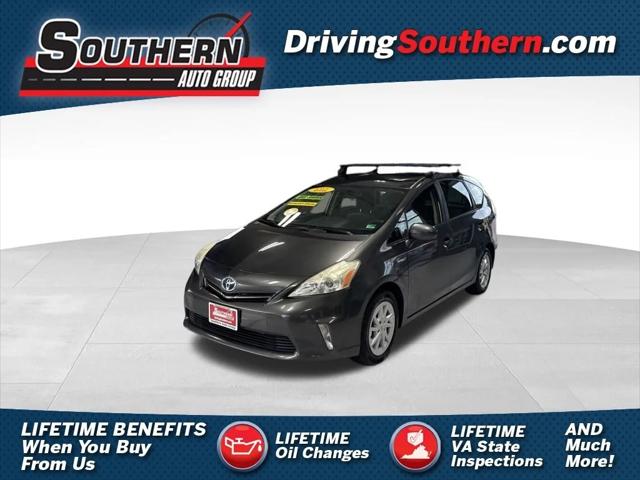 2014 Toyota Prius v Three 2014 Toyota Prius v Three