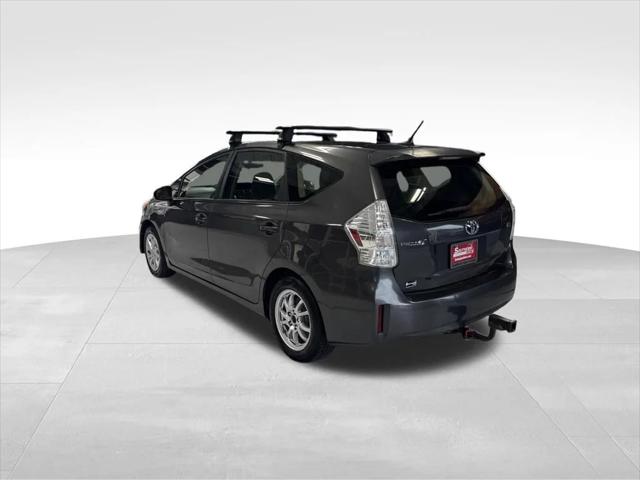 2014 Toyota Prius v Three 2014 Toyota Prius v Three