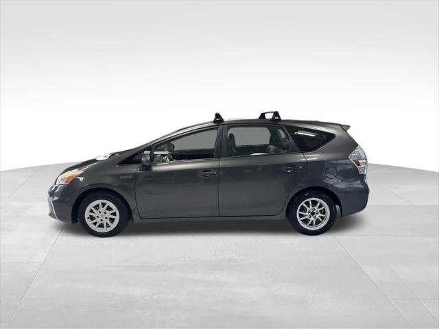 2014 Toyota Prius v Three 2014 Toyota Prius v Three