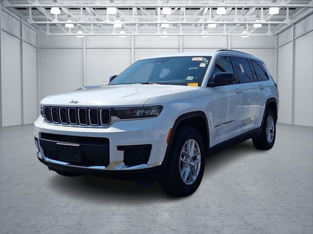 2023 Jeep Grand Cherokee L Laredo 4x4 2023 Jeep Grand Cherokee L Laredo 4x4