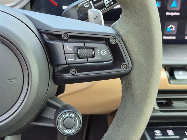 2023 Porsche 911 Carrera 4 GTS Cabriolet