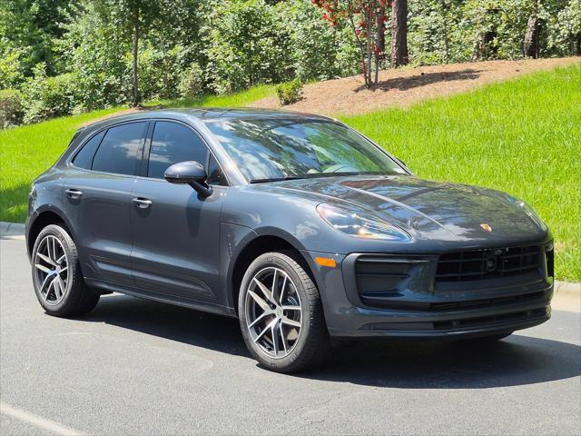 2026 Porsche Macan AWD