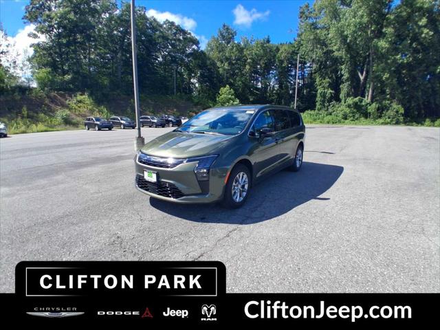 2027 Chrysler Pacifica Select for sale in Clifton Park, NY