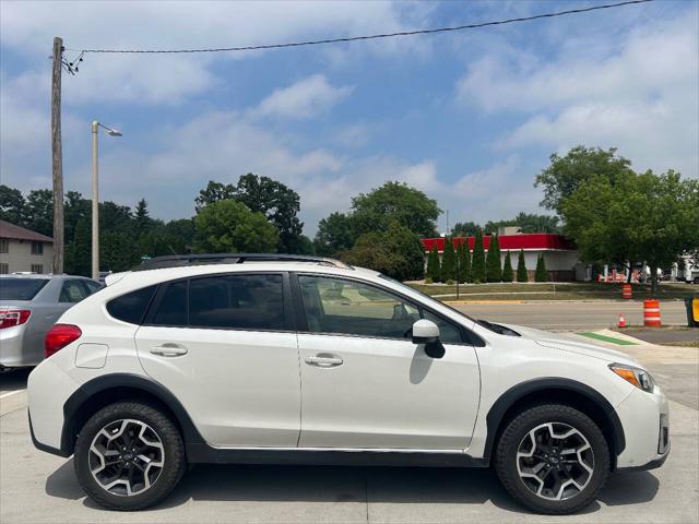 2017 Subaru Crosstrek 2.0i Premium for sale in Cottage Grove, WI