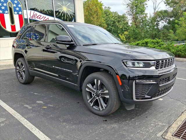 2027 Jeep Grand Cherokee GRAND CHEROKEE LIMITED 4X4