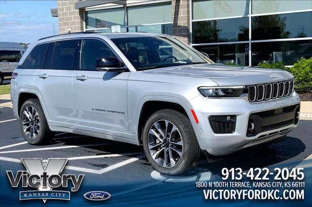 2023 Jeep Grand Cherokee Overland 4x4 for sale in Kansas City, KS