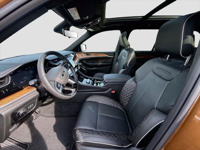 2027 Jeep Grand Cherokee Summit 2027 Jeep Grand Cherokee Summit