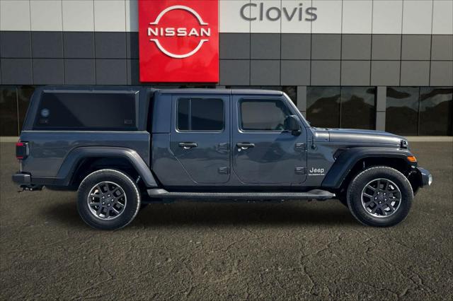 2022 Jeep Gladiator Overland