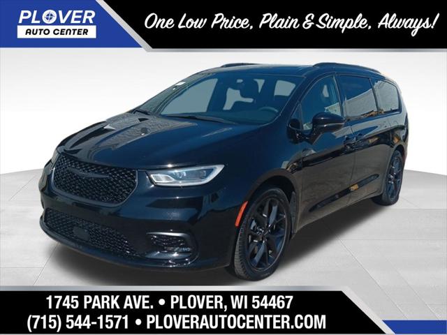 2025 Chrysler Pacifica Limited for sale in Plover, WI