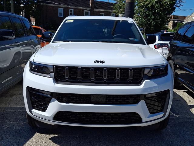 2027 Jeep Grand Cherokee GRAND CHEROKEE LIMITED RESERVE 4X4 2027 Jeep Grand Cherokee GRAND CHEROKEE LIMITED RESERVE 4X4