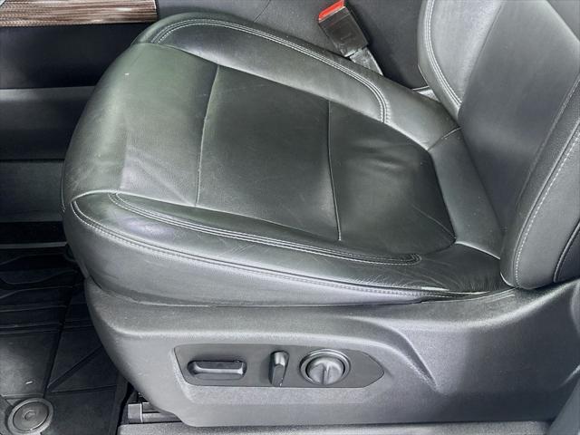 Used 2020 Chevrolet Silverado 1500 4WD Crew Cab Short Bed RST For Sale in Olive Branch, MS