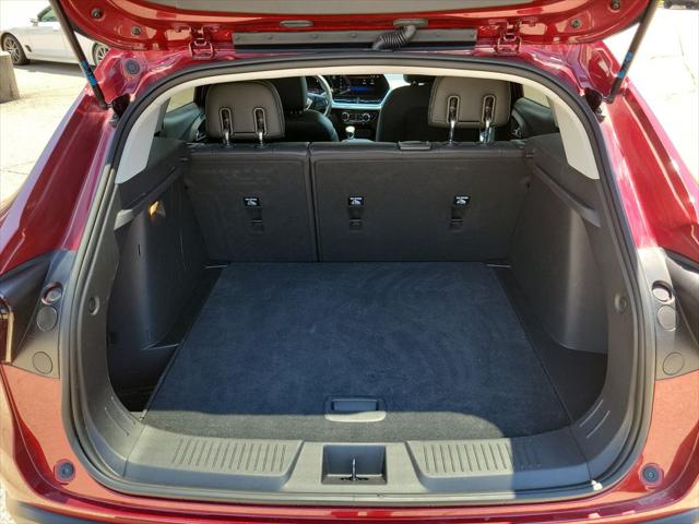 2025 Chevrolet Trax FWD LT