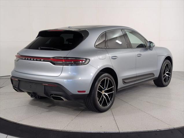 2023 Porsche Macan Unknown