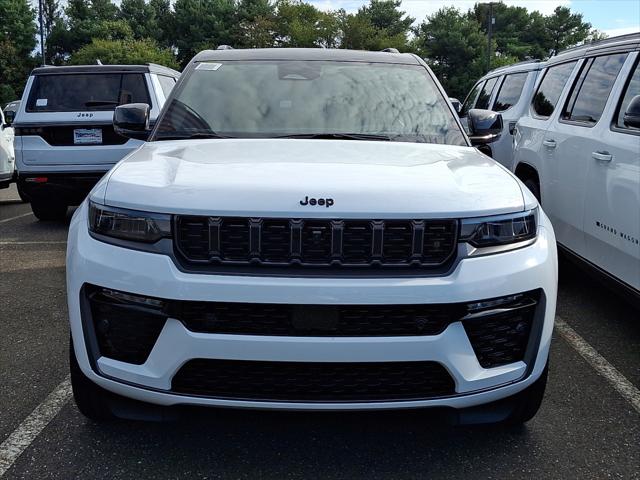 2027 Jeep Grand Cherokee GRAND CHEROKEE SUMMIT 4X4 2027 Jeep Grand Cherokee GRAND CHEROKEE SUMMIT 4X4