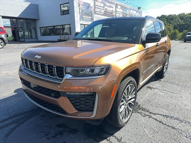 2027 Jeep Grand Cherokee GRAND CHEROKEE SUMMIT 4X4 2027 Jeep Grand Cherokee GRAND CHEROKEE SUMMIT 4X4