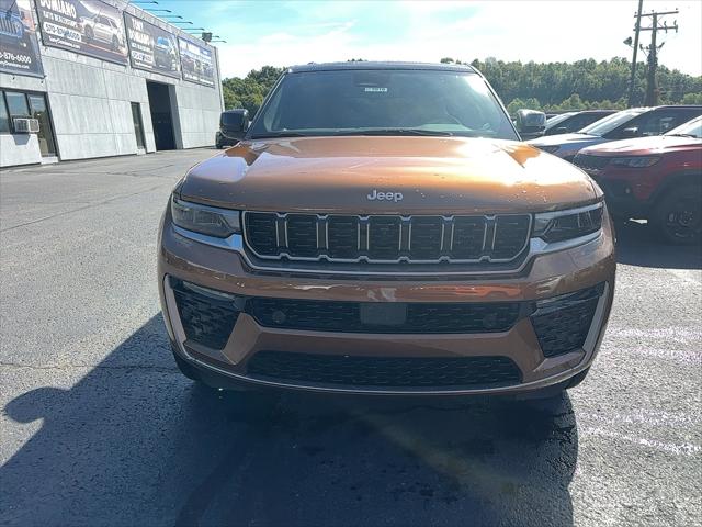 2027 Jeep Grand Cherokee GRAND CHEROKEE SUMMIT 4X4 2027 Jeep Grand Cherokee GRAND CHEROKEE SUMMIT 4X4