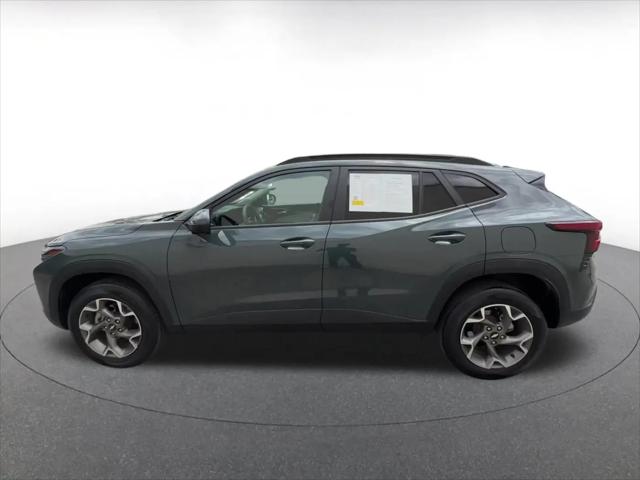 2025 Chevrolet Trax FWD LT