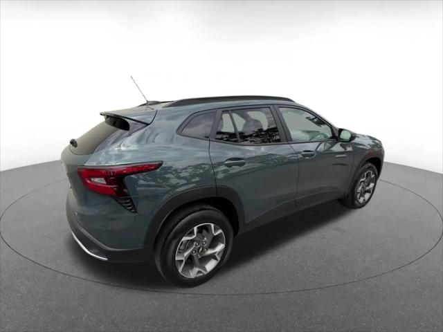 2025 Chevrolet Trax FWD LT