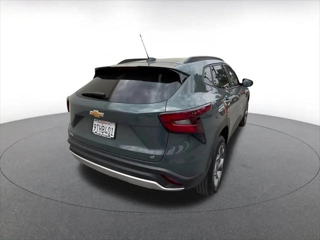 2025 Chevrolet Trax FWD LT