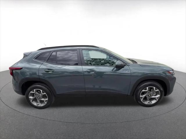 2025 Chevrolet Trax FWD LT