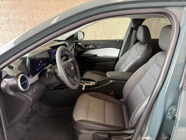 2025 Chevrolet Trax FWD LT
