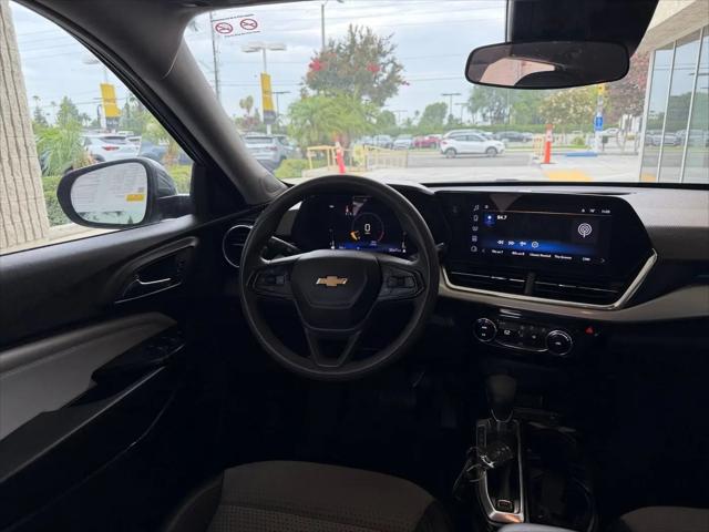 2025 Chevrolet Trax FWD LT