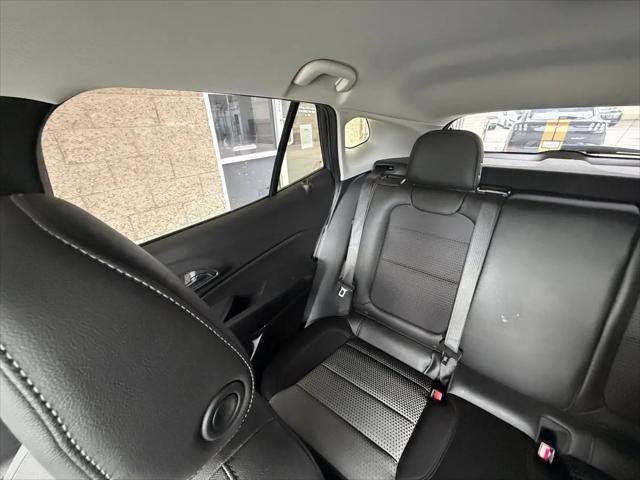 2025 Chevrolet Trax FWD LT