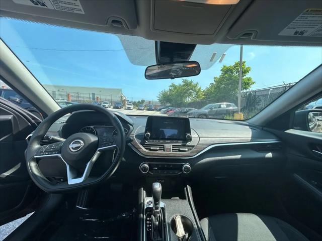 2025 Nissan Altima SV FWD
