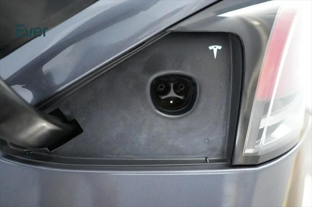2022 Tesla Model X Dual Motor All-Wheel Drive