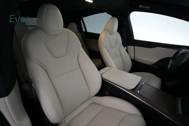 2022 Tesla Model X Dual Motor All-Wheel Drive