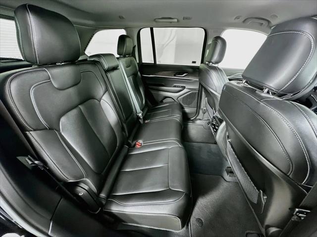 2023 Jeep Grand Cherokee Limited 4x2