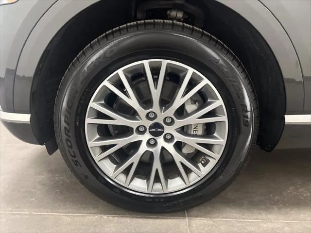 2025 Genesis GV80 2.5T Standard AWD