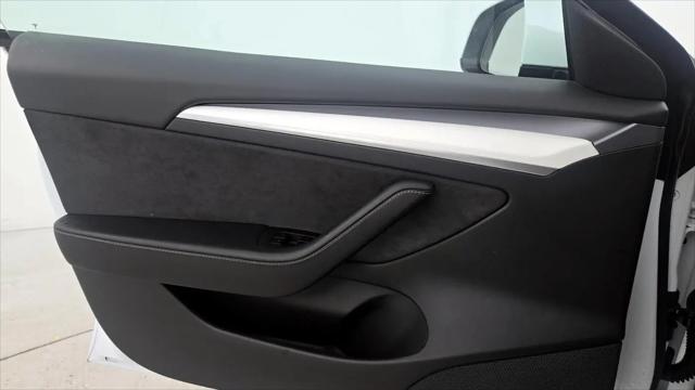 2021 Tesla Model 3 Standard Range Plus Rear-Wheel Drive