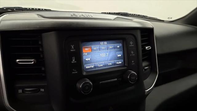 2022 Ram 1500 Big Horn Crew Cab 4x4 5'7" Box