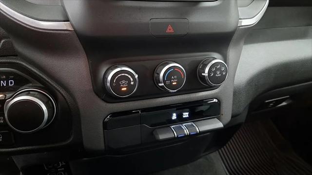 2022 Ram 1500 Big Horn Crew Cab 4x4 5'7" Box