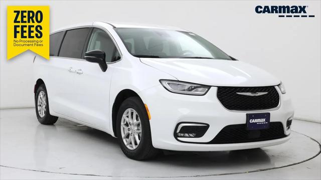2024 Chrysler Pacifica Touring L for sale in Wichita, KS