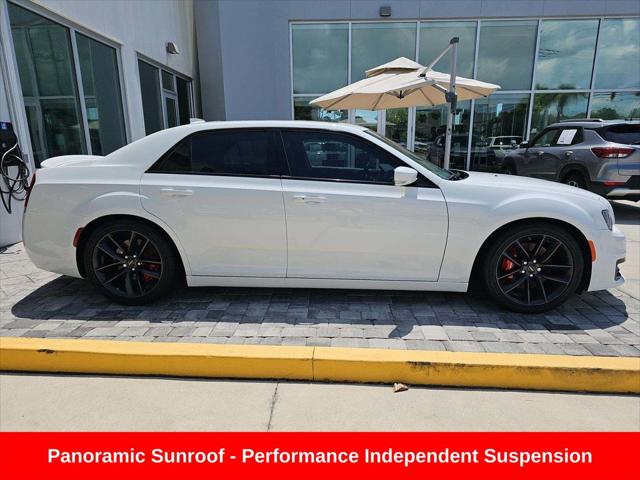 2023 Chrysler 300 300C for sale in St Charles, IL