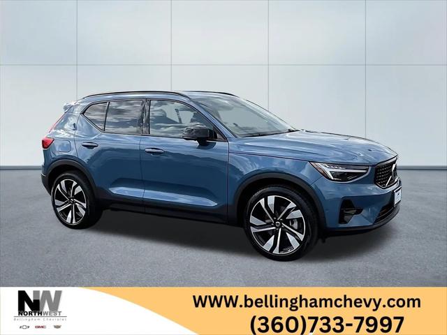 2025 Volvo XC40 B5 Ultra Dark Theme for sale in Bellingham, WA