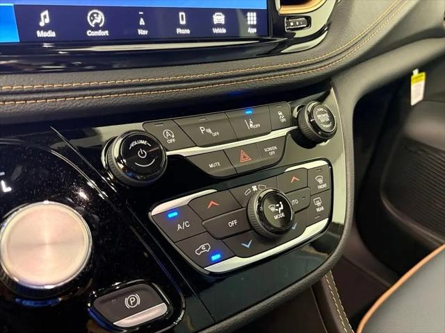 2027 Chrysler Pacifica Pinnacle