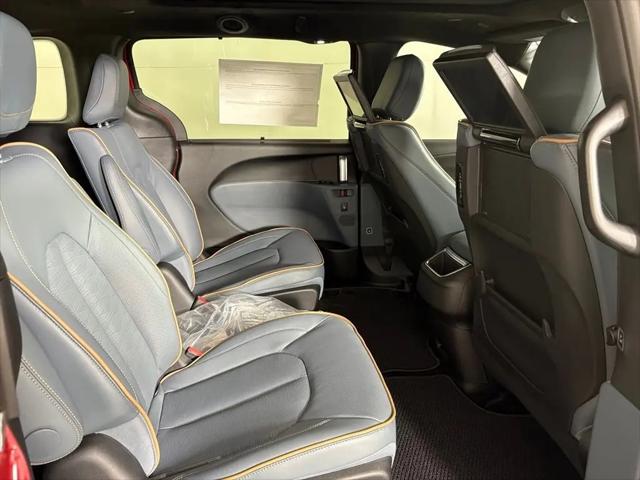 2027 Chrysler Pacifica Pinnacle
