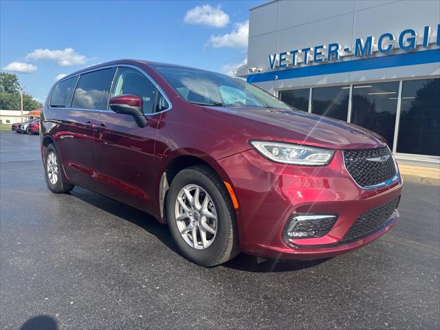 2023 Chrysler Pacifica Touring L for sale in Three Rivers, MI