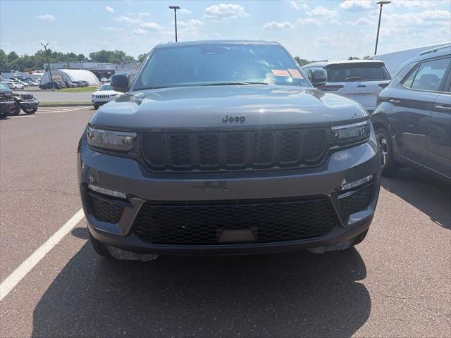 2025 Jeep Grand Cherokee Limited 4x4 2025 Jeep Grand Cherokee Limited 4x4
