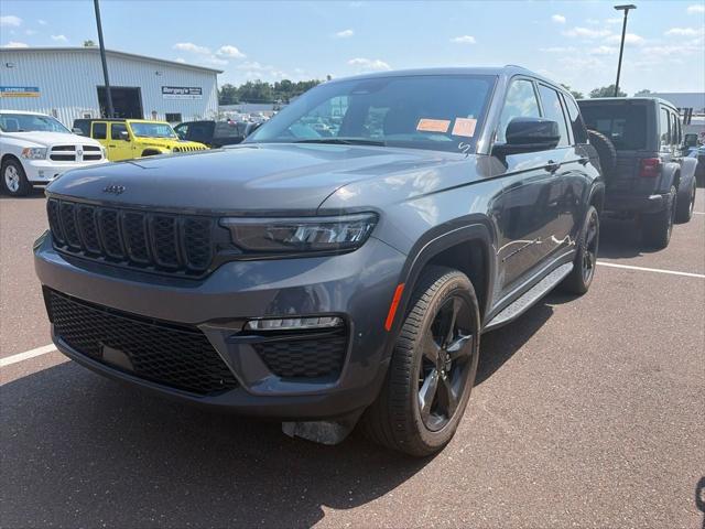 2025 Jeep Grand Cherokee Limited 4x4 2025 Jeep Grand Cherokee Limited 4x4