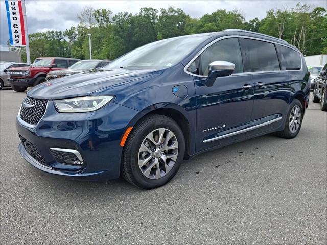 2024 Chrysler Pacifica Hybrid Pinnacle 2024 Chrysler Pacifica Hybrid Pinnacle