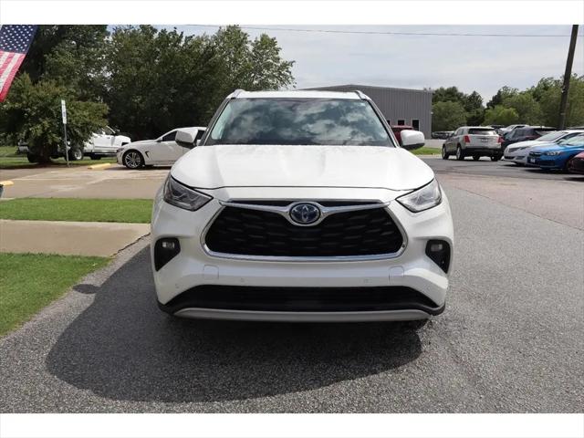 2021 Toyota Highlander Hybrid Platinum