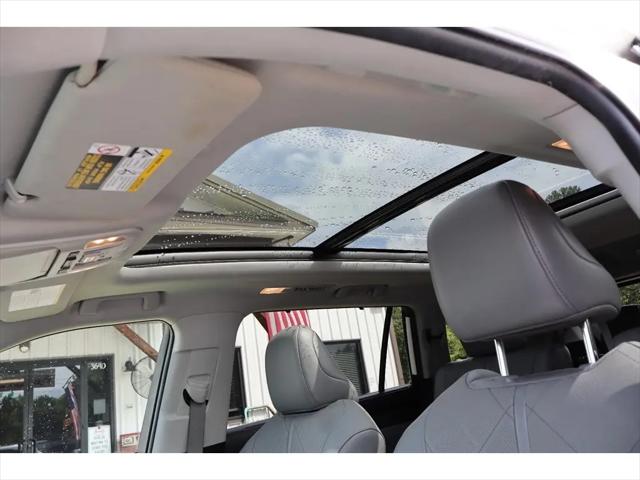 2021 Toyota Highlander Hybrid Platinum