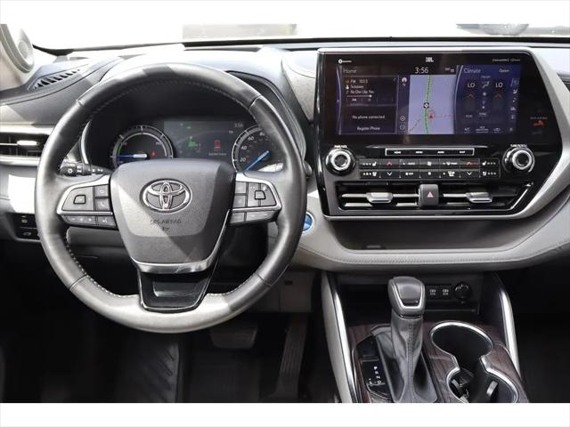 2021 Toyota Highlander Hybrid Platinum