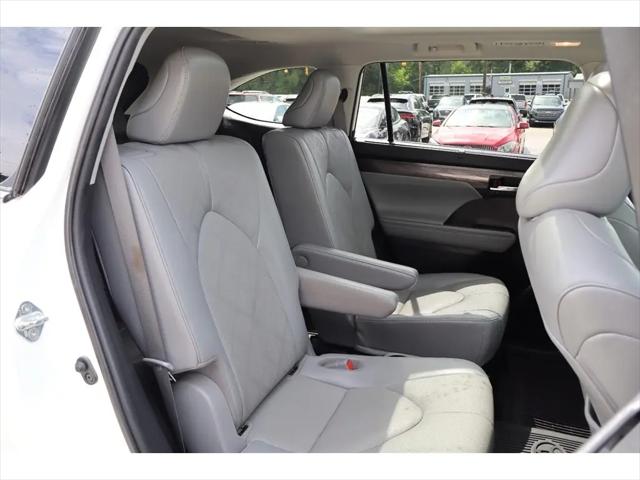 2021 Toyota Highlander Hybrid Platinum