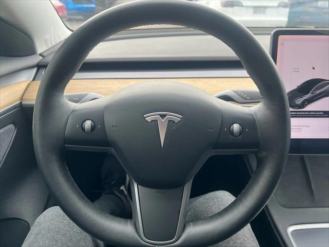2021 Tesla Model 3 Standard Range Plus Rear-Wheel Drive