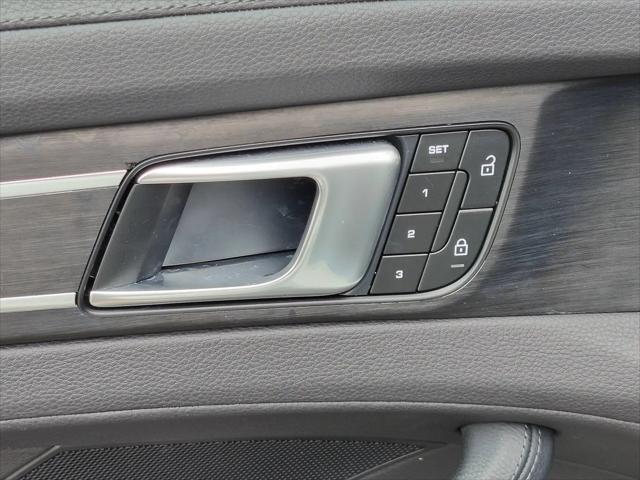 2023 Porsche Panamera E-Hybrid 4 Platinum Edition